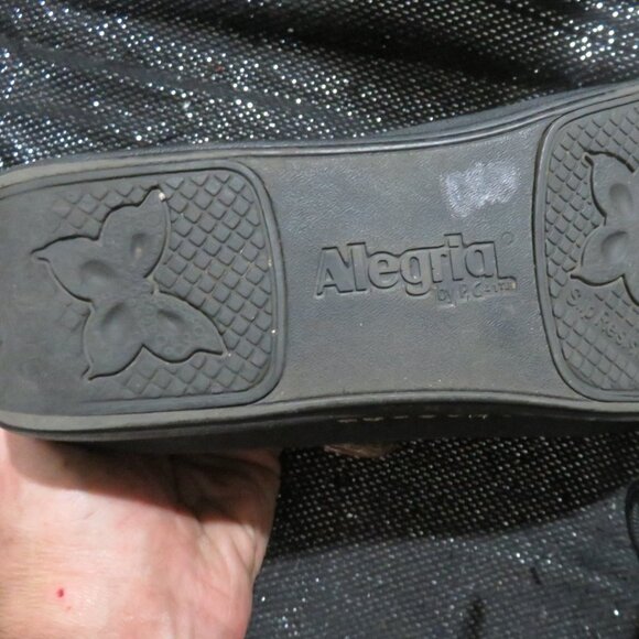 ALEGRIA Kourtney Brown Tooled Leather Platform Buckle Mary Janes size 37 or US 7 - Picture 11 of 12